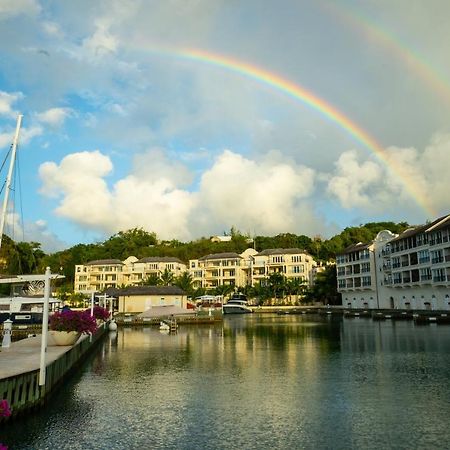 Port Ferdinand Marina & Luxury Residences St. Peter Eksteriør billede